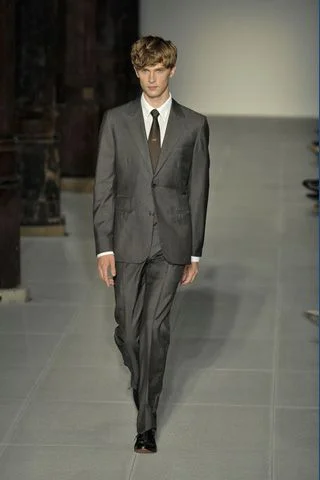 Look 18